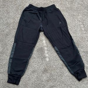 Jordan Men’s Large joggers